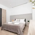 Stylish With Private Yard - Sleep 6 By Quicktrips Apartment Mellieha