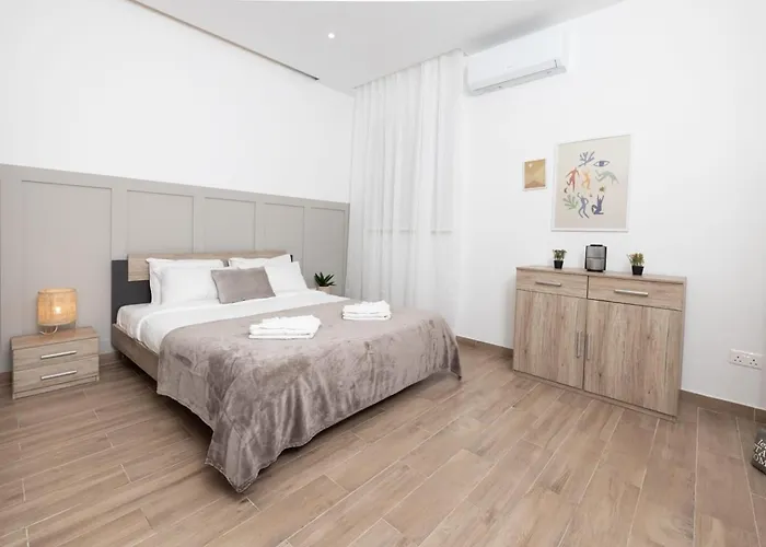 公寓 Stylish With Private Yard - Sleep 6 By Quicktrips 梅利哈