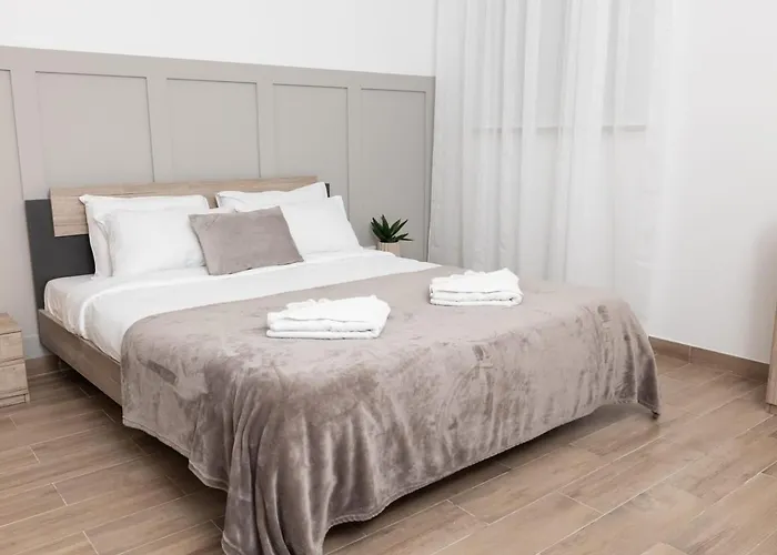 公寓 Stylish With Private Yard - Sleep 6 By Quicktrips